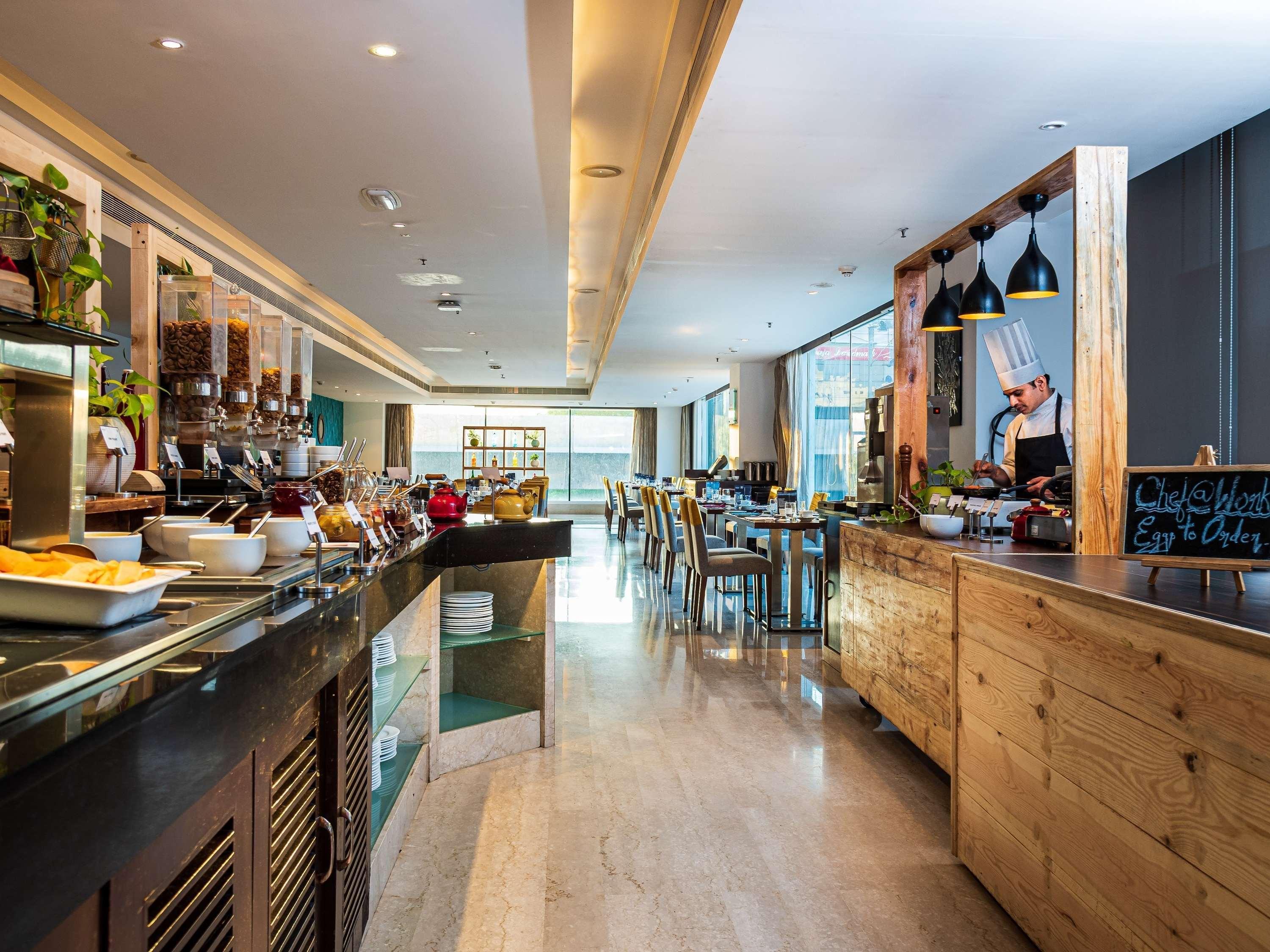 Mercure Hyderabad Kcp Banjara Hills, An Accor Hotel Zewnętrze zdjęcie The Kitchen