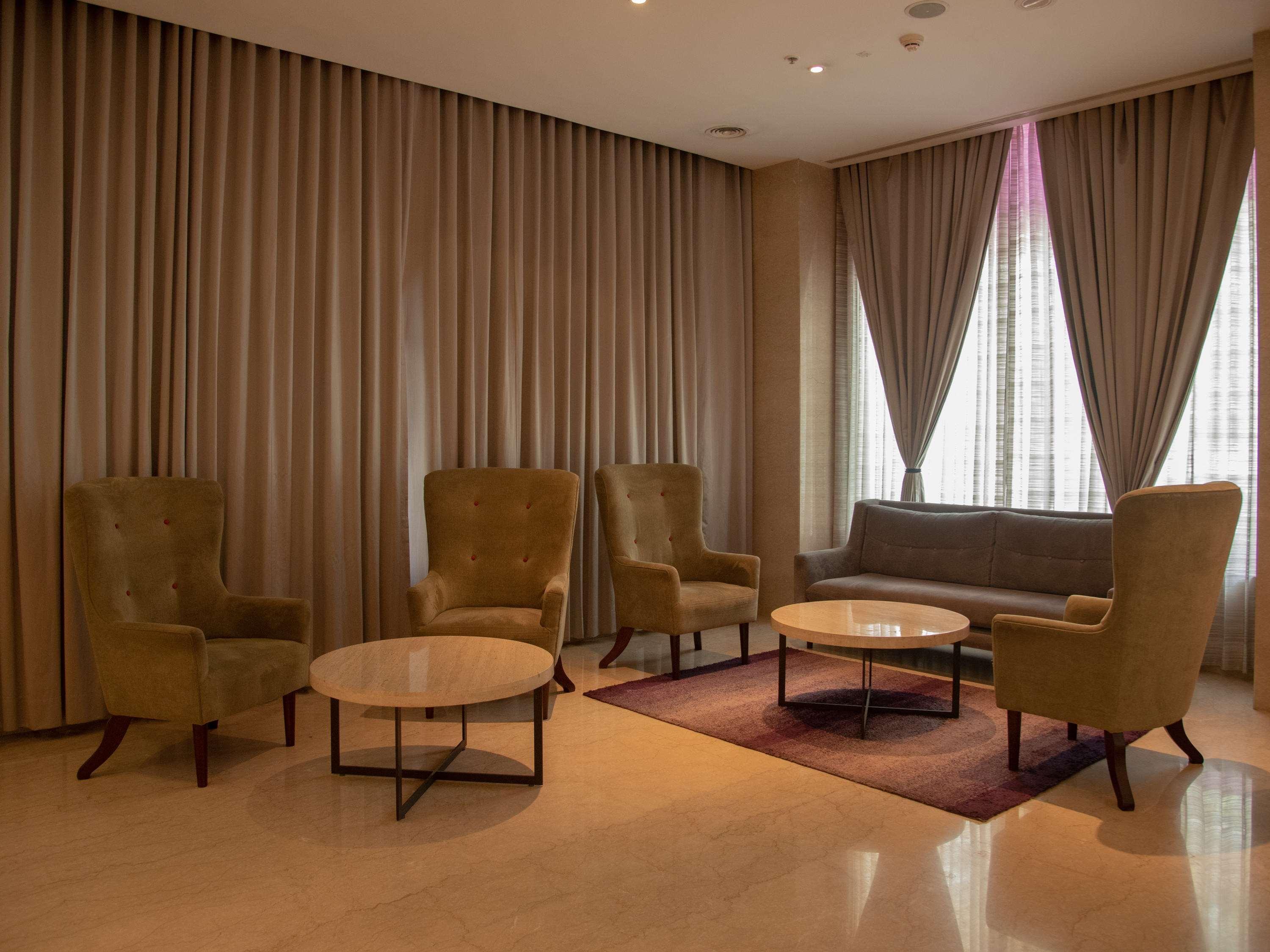 Mercure Hyderabad Kcp Banjara Hills, An Accor Hotel Zewnętrze zdjęcie A room at the hotel